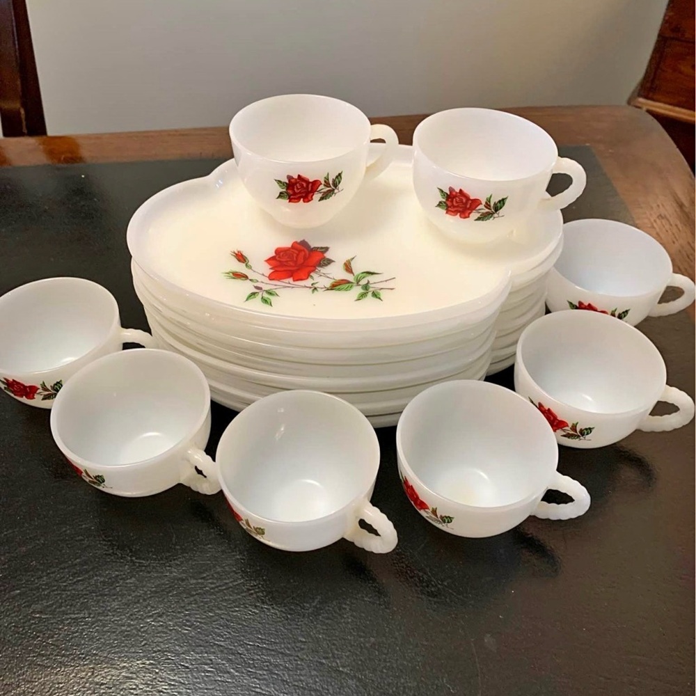 Vintage Federal Milk Glass Rose Crest plates and cups Pattern Dinnerware